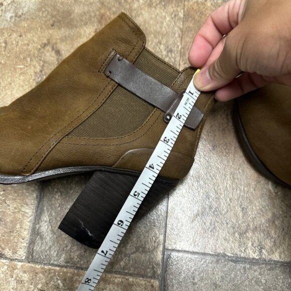 Vince  Camuto Hayes Leather bootie sz 8.5 - Picture 2 of 8